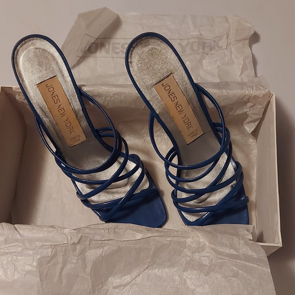 JNY strappy pumps